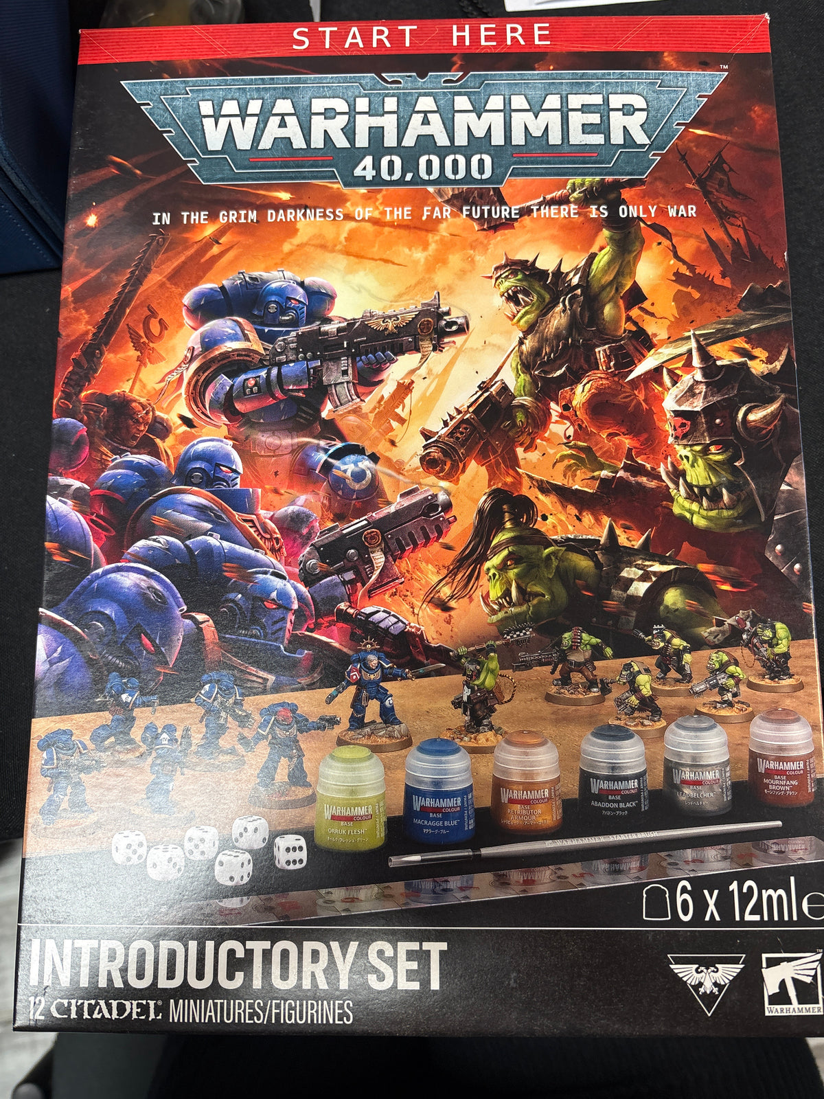 Warhammer 40,000 in the Grim Darkness of the far Future there is only war Introductory Set 12 Citadel