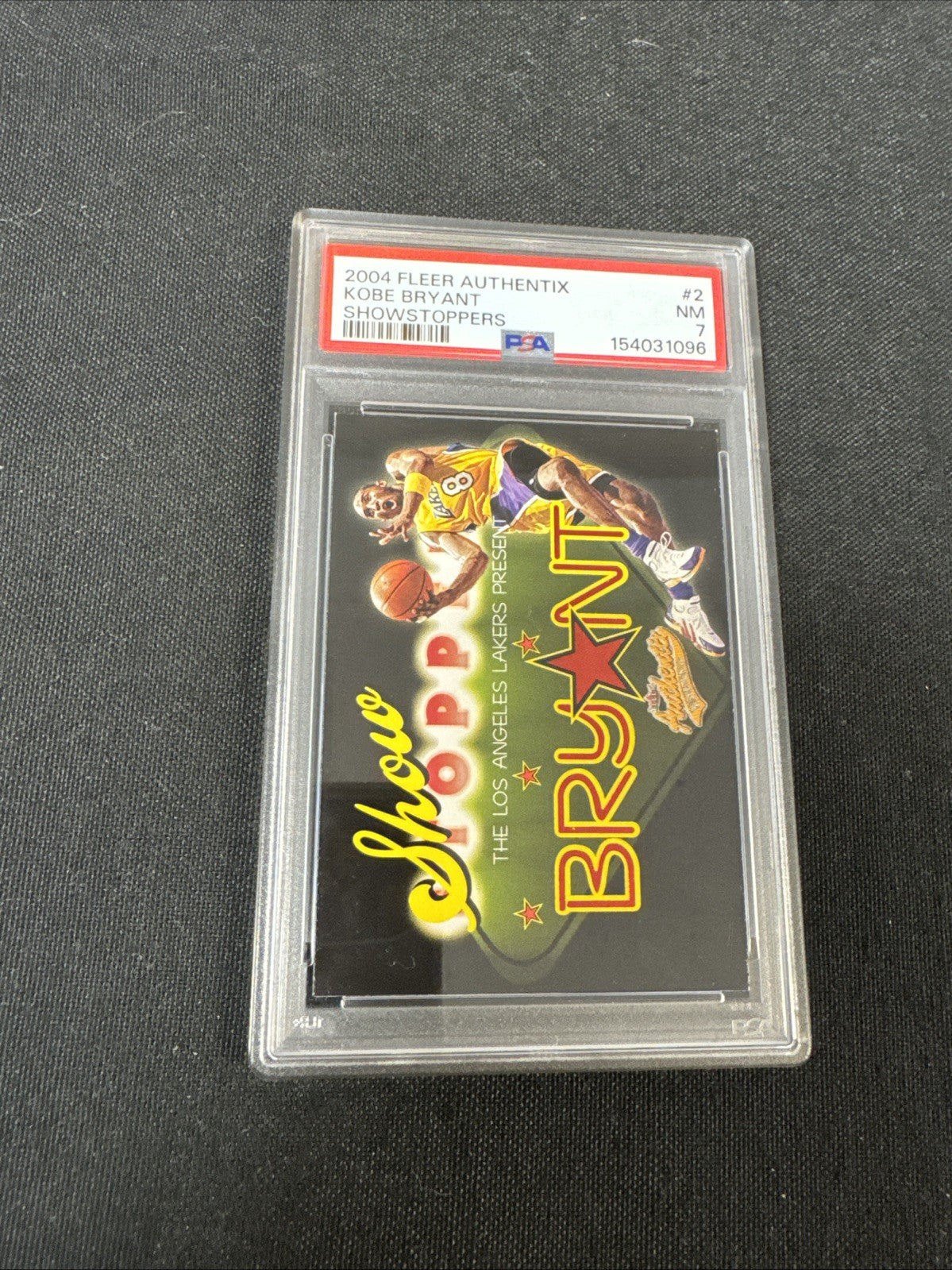 2004-05 Fleer Authentix - Showstoppers Kobe Bryant #2 SS PSA 7