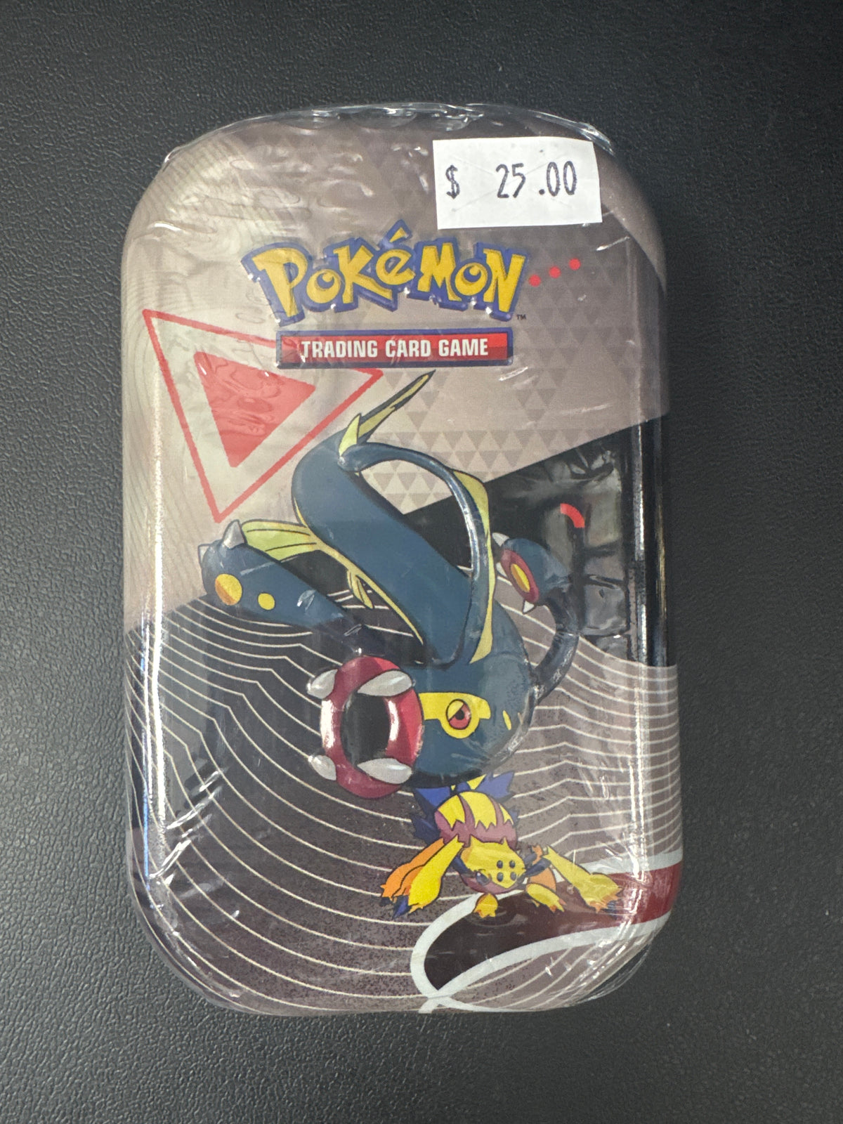 Pokémon TCG Unova Mini Tin with black bolt & white flare